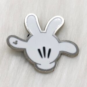 🔮 5/$25 Disney‎ Mickey Mouse Glove Pin